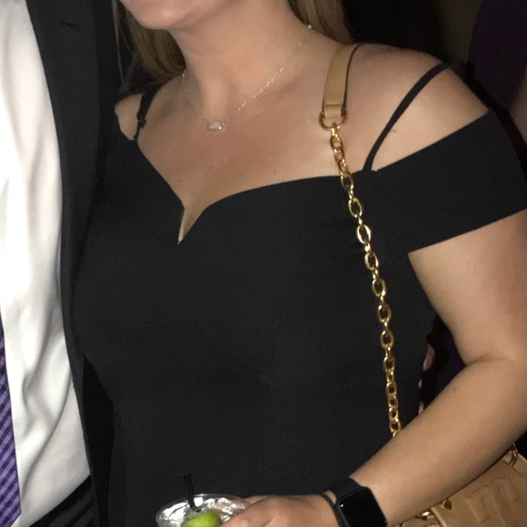 Cold shoulder, formal dress - Picture 2 of 2